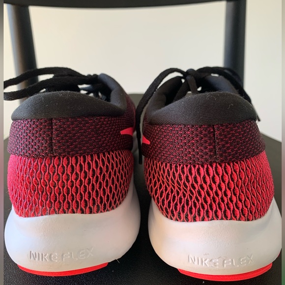 NIKE FLEX LIKE NEW SIZE 12 VERY LIGHT SNEAKERS GREAT TRAVEL SHOE. RARE COLOR - Picture 2 of 8